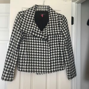 Adorable black/white checked Talbots jacket
